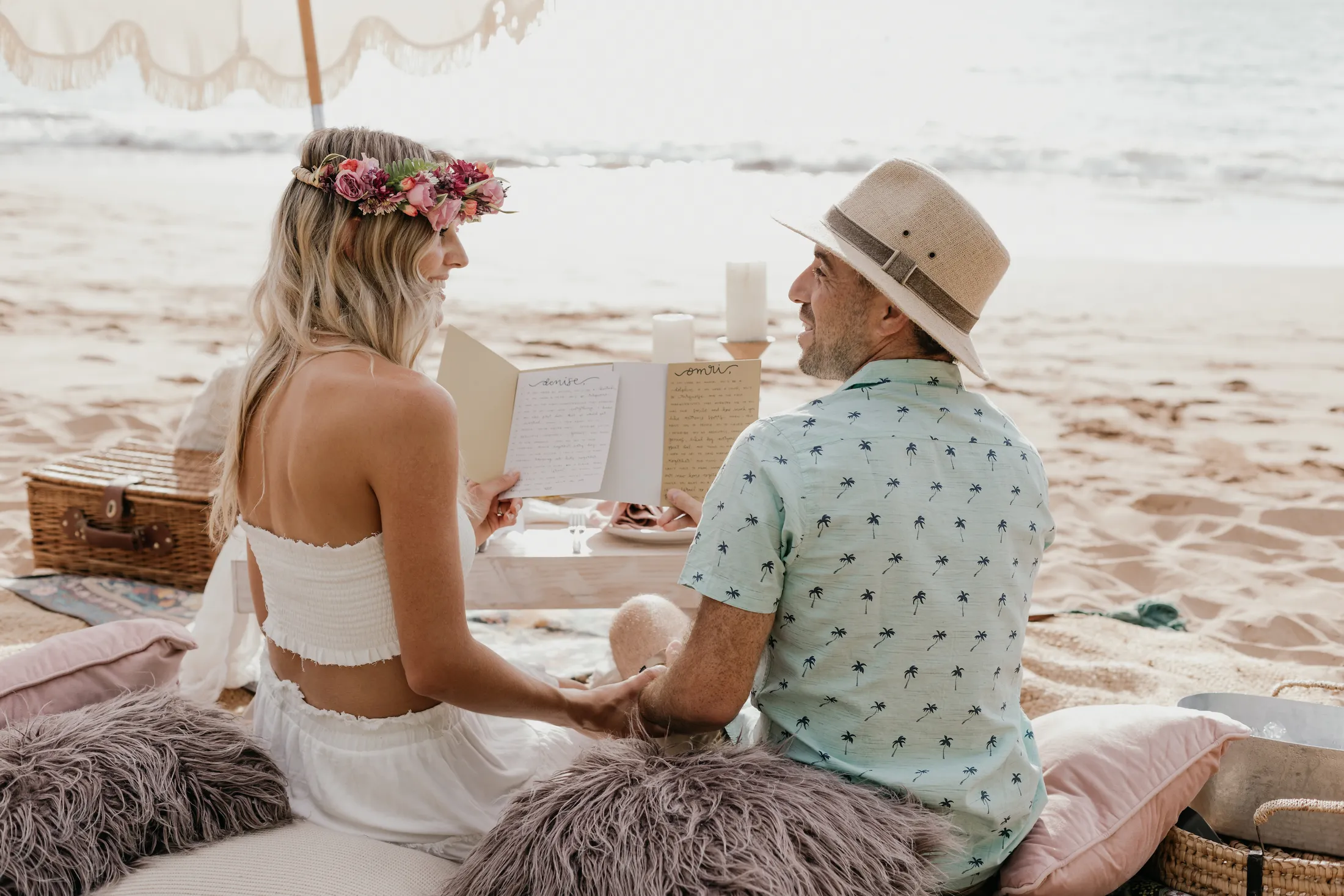 Couple photographed on Maui by Jessie Hawaii Photography